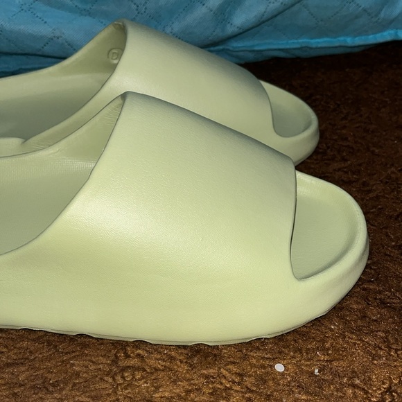 EVA Foam Slides Brand New Mens Resin Green - Picture 2 of 9